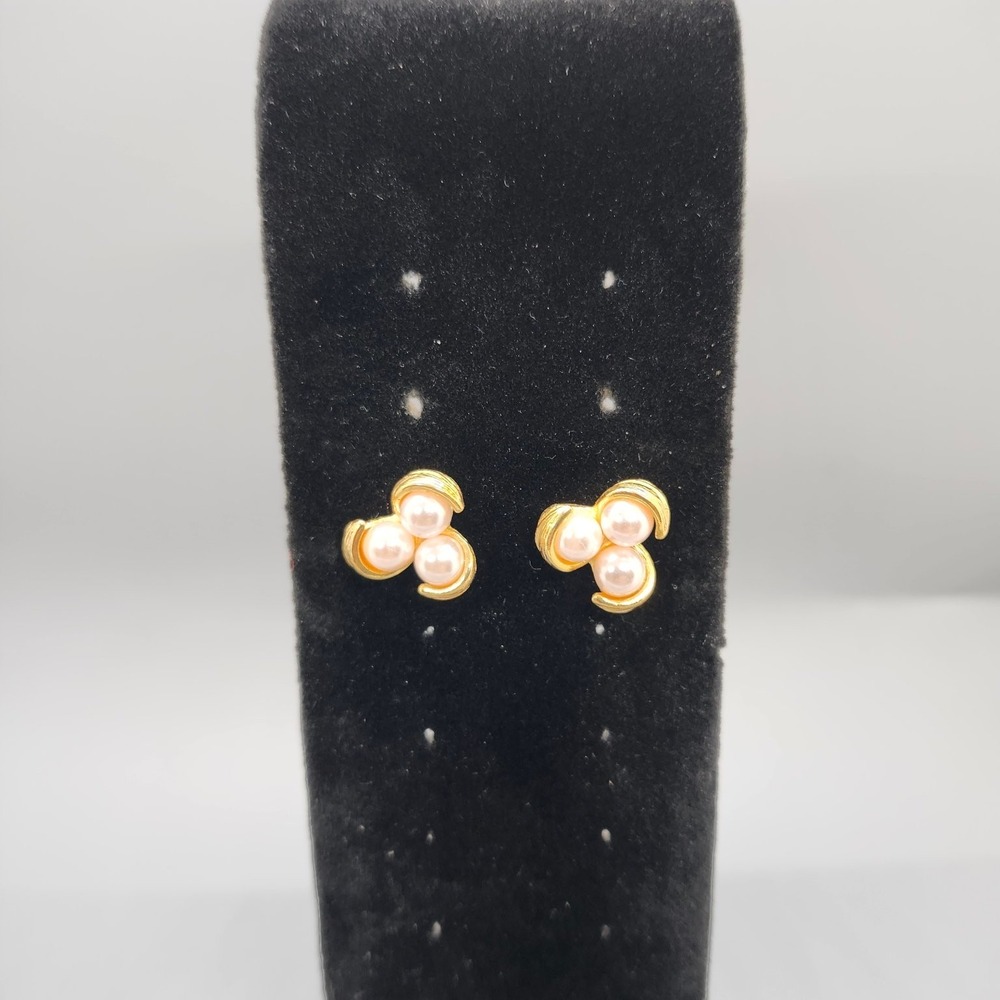 Avon Stud Cluster Earrings 0.6" Faux Pearl Gold Tone Fashion Jewelry